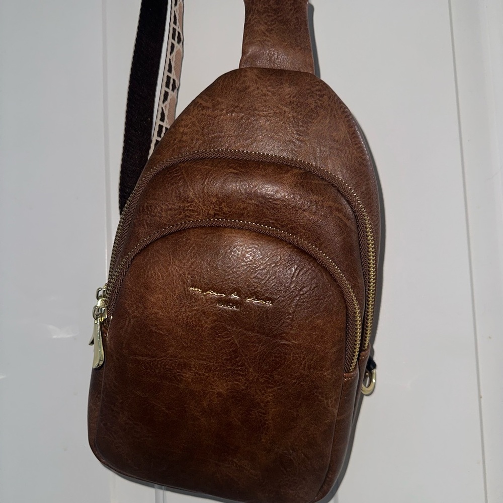 INICAT Brown Leather Sling Bag